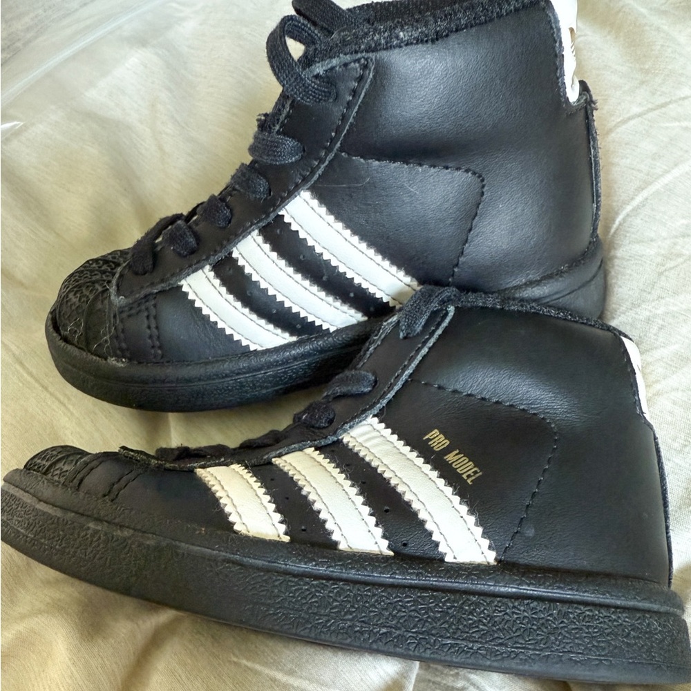 Adidas pro model toddler sneakers